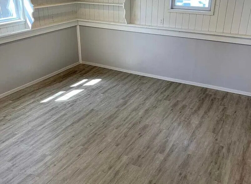 Building Photo - 98 North Rd