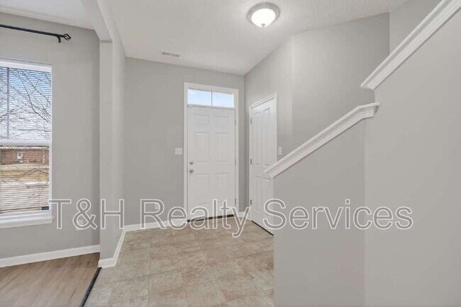 Building Photo - 156 Haugh St