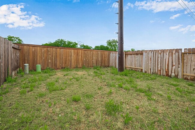 Building Photo - 10405 Hadley Pk Trl