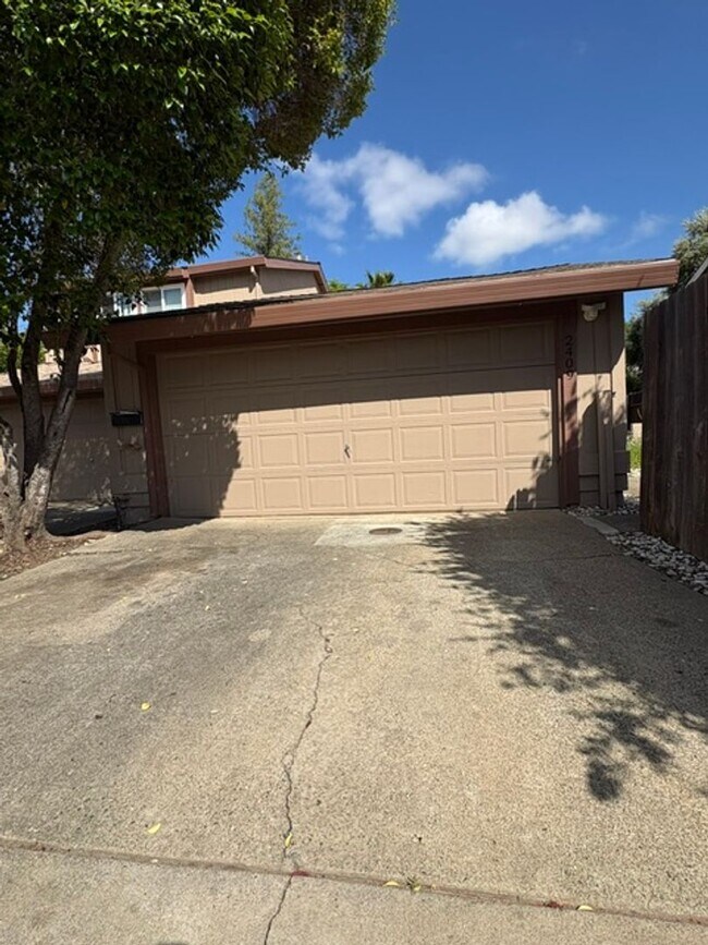 Building Photo - 2405-2409 S Whitney Blvd