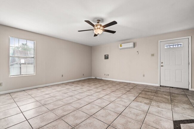 Building Photo - 1519 Schley Ave