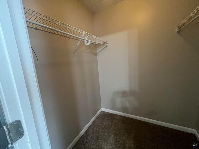 Building Photo - 215 Haverhill Cir