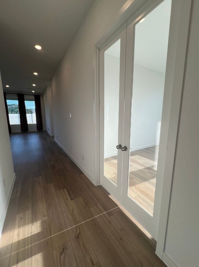 Building Photo - 4045 Centennial Ridge Dr