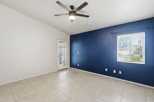 Building Photo - 14837 N 25th Dr