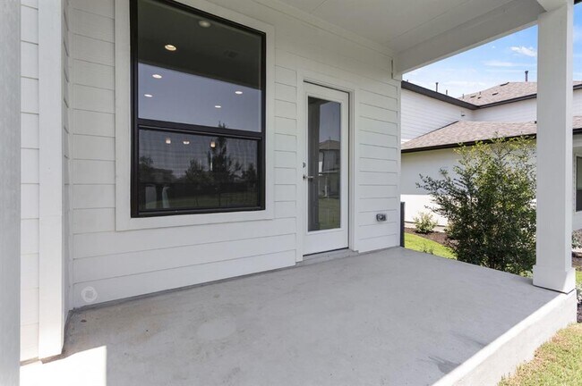 Building Photo - 12314 Maypole Bend