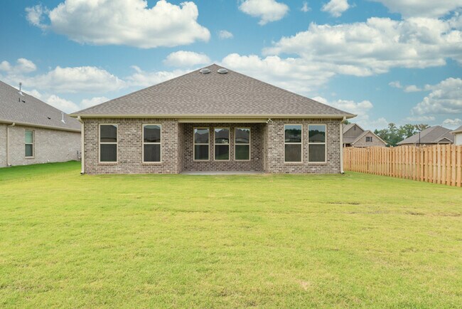 Building Photo - 162 Bowdock Dr.