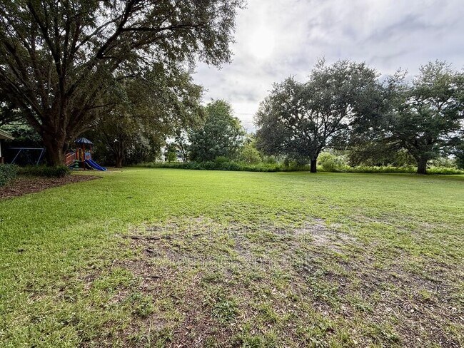 Building Photo - 8716 Canopy Oaks Dr