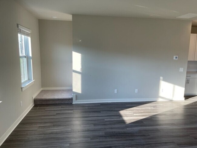 Building Photo - Stunning home in Murfreesboro