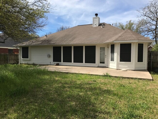 Building Photo - 4108 N Summercrest Loop