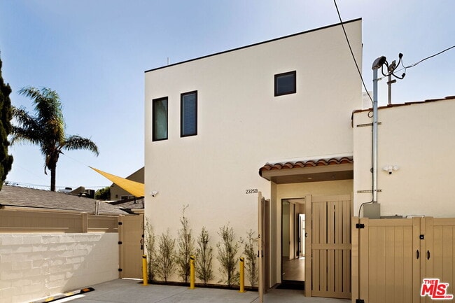 Building Photo - 2325 27th St