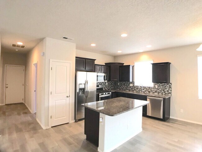 Building Photo - Spacious 3BR/2BA Los Lunas Home with Open Layout, Office Space & Refrigerated Air