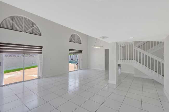 Building Photo - 15638 SW 91st Ln
