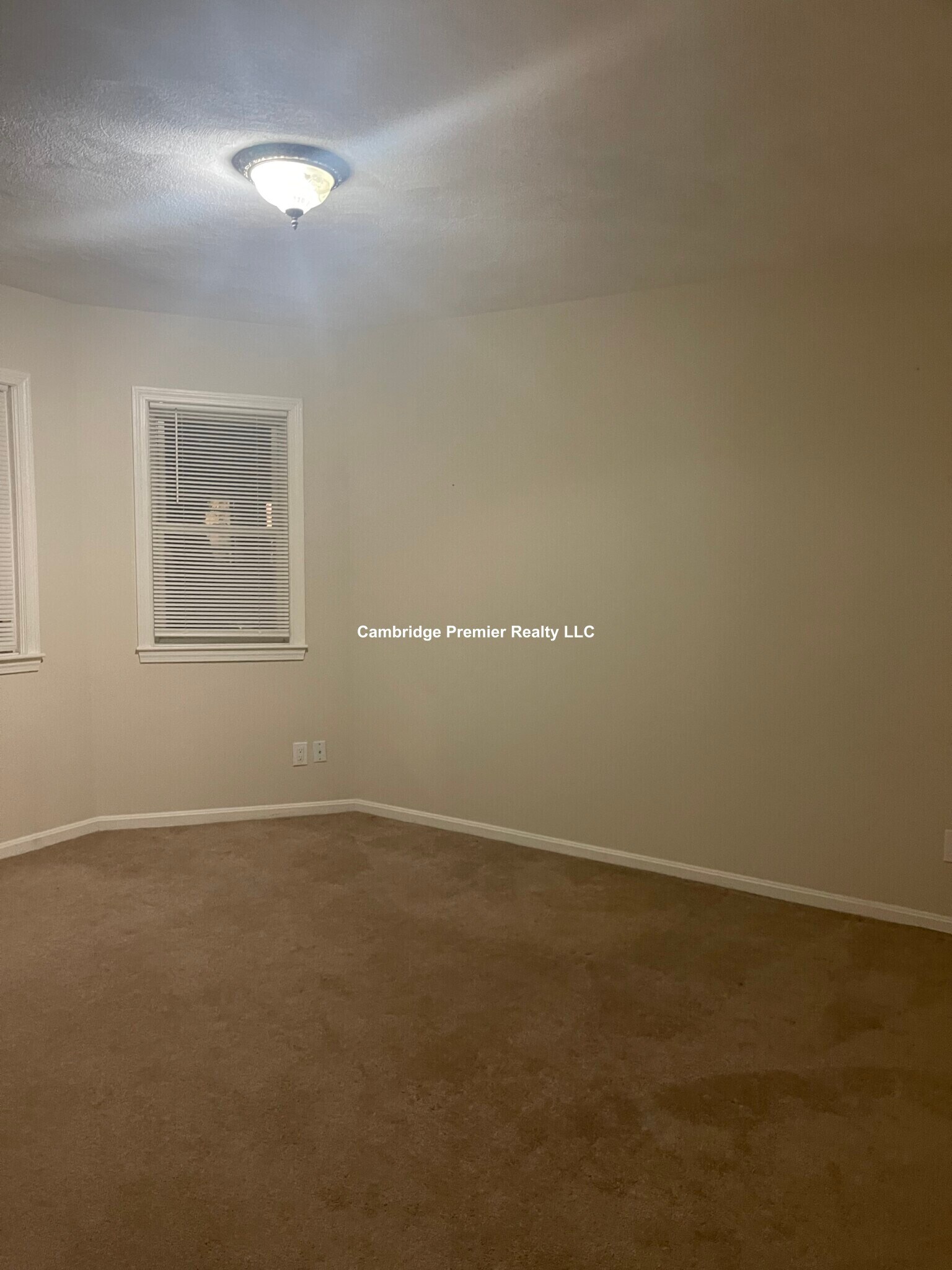 Building Photo - 14 Callender St