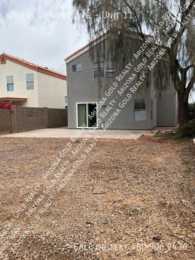 Building Photo - 250 W Juniper Ave