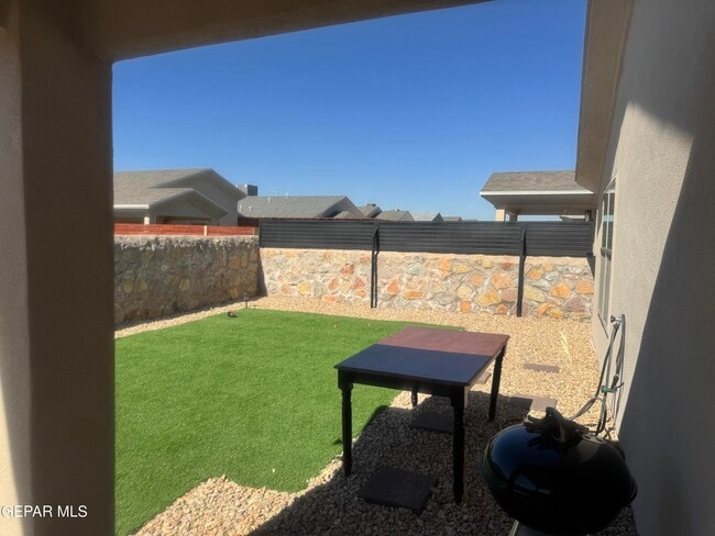 Building Photo - 12445 Polo Norte Dr