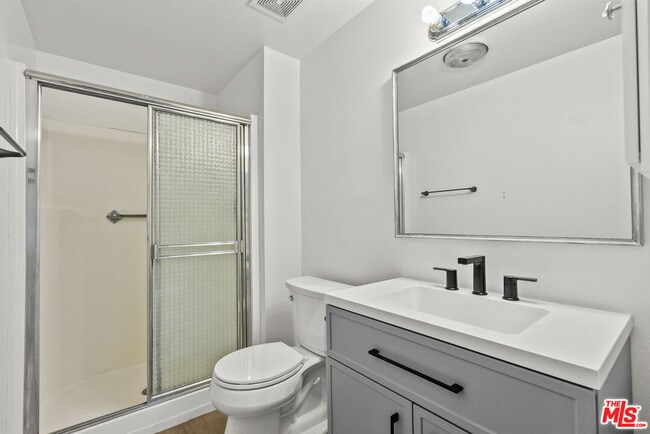 Building Photo - 26851 Oak Branch Cir