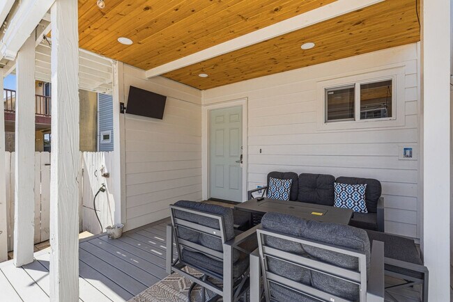 Building Photo - 359 Billfish Ave