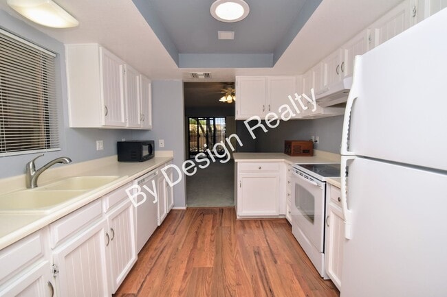 Building Photo - Moondance 2 Bed 2 Bath Patio Home