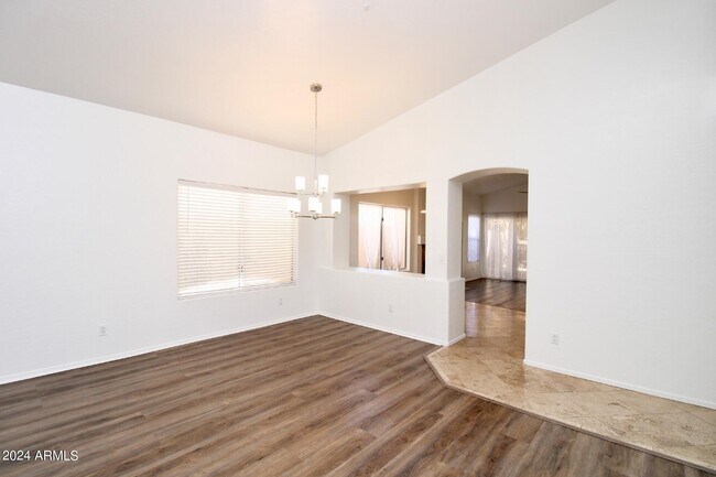 Building Photo - 14501 N 100th Way