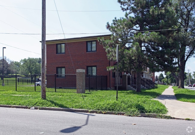 Building Photo - 1103-1123 Woodland Ave
