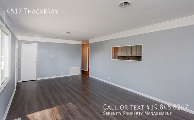 Building Photo - 4517 Thackeray Rd