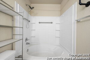 Building Photo - 2519 Sunset Bend