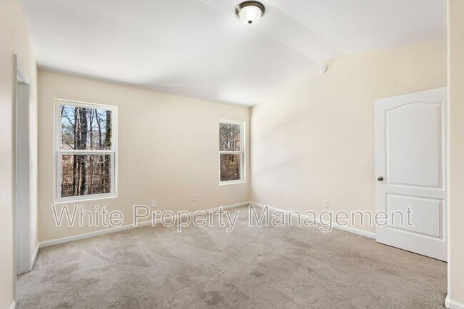 Building Photo - 7621 Mockernut Dr