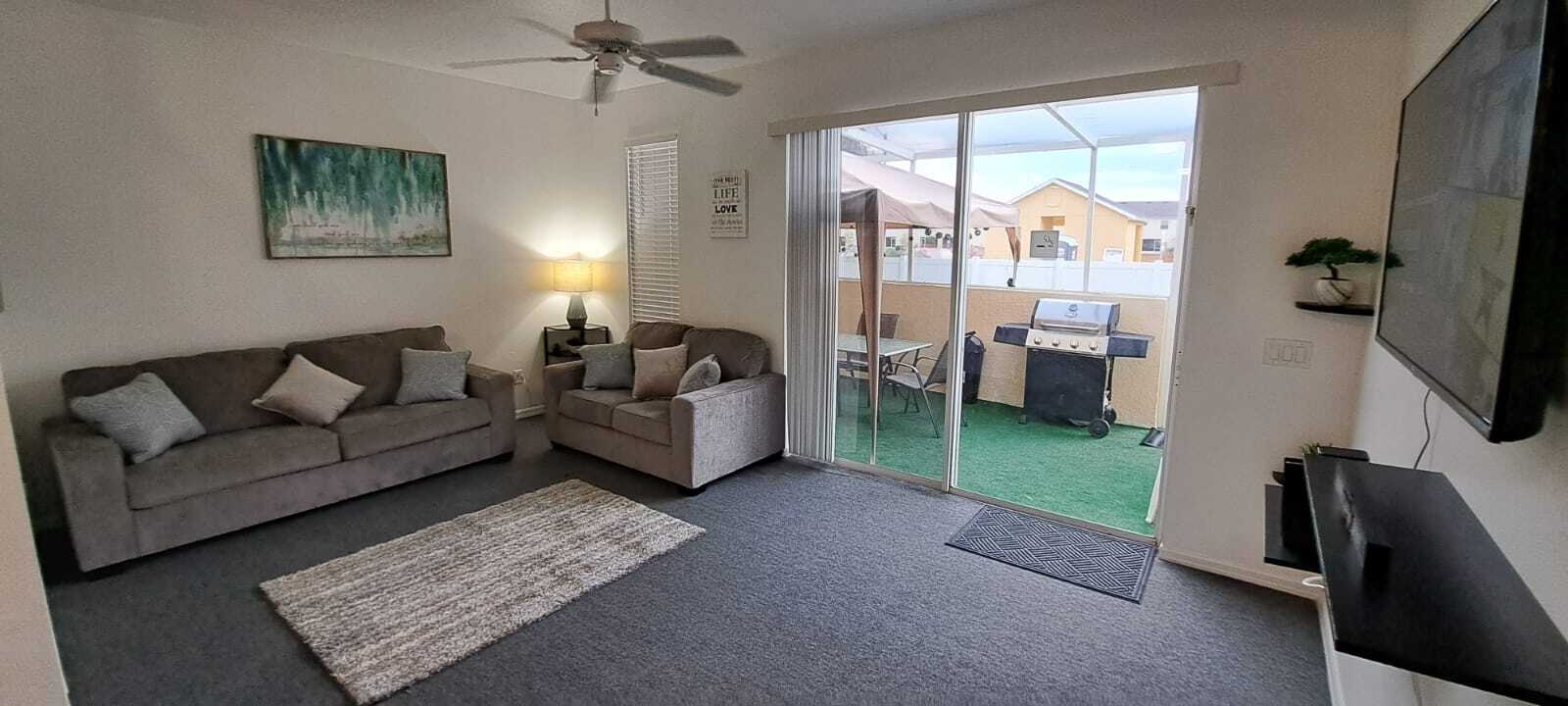 Building Photo - 1112 South Beach Cir