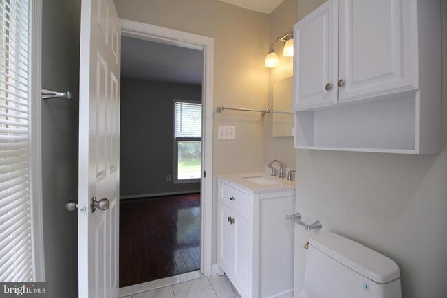 Building Photo - 6215 Gemini Ct