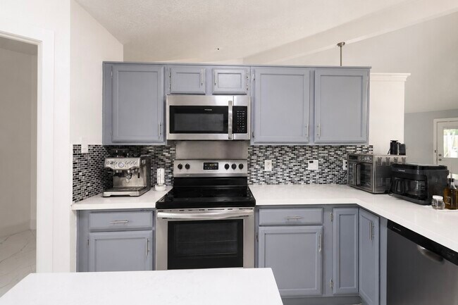 Building Photo - 16814 Square Rigger Ln