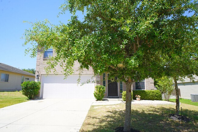 Building Photo - Beautifully Maintained Home in Schertz Now Available. Realtor Commission: $500