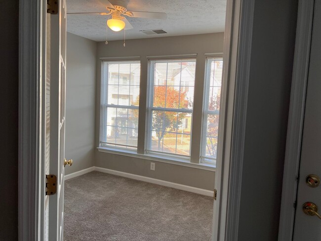 Building Photo - Charming 2BR Condo in Odenton