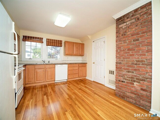 Building Photo - 1 Cocheco Ave