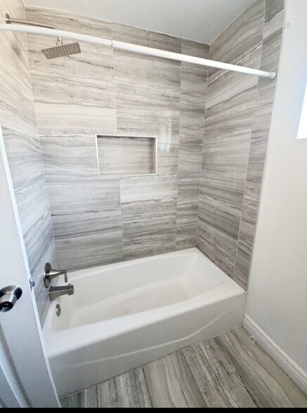 Building Photo - 5503 Bertellis Ln