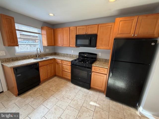 Building Photo - 1124 Daly St