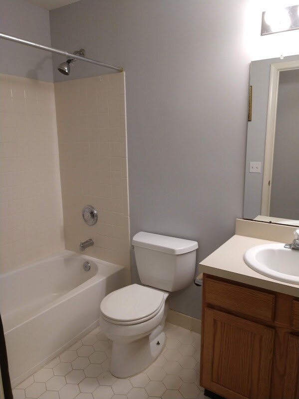 Building Photo - 246 Riverwalk Way