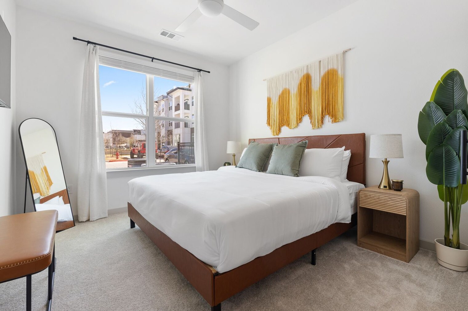 Building Photo - 1301 Leah Ave