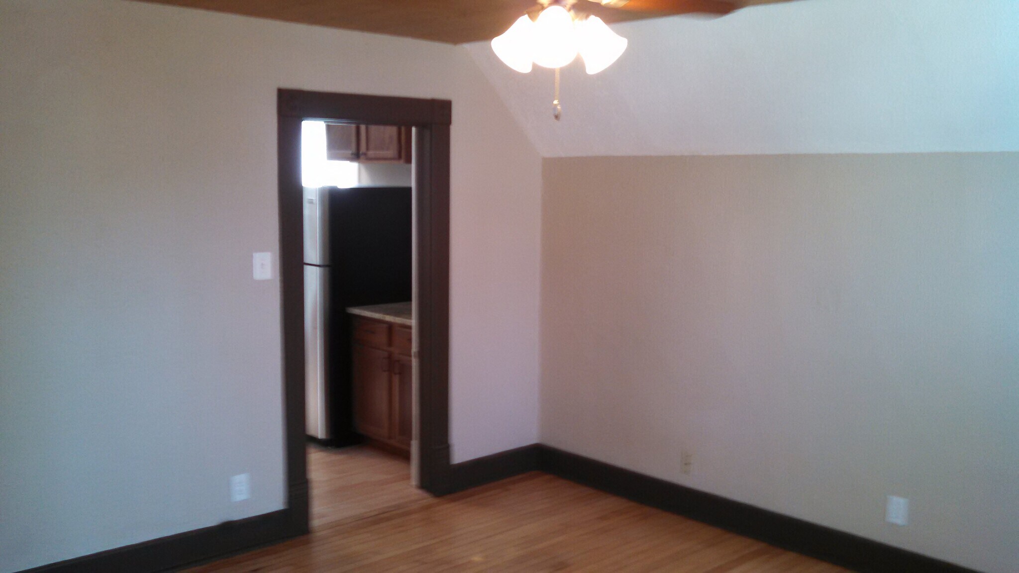 Building Photo - 2516 S Logan Ave