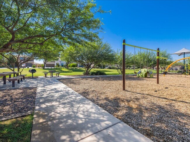 Building Photo - 6568 E Via Arroyo Azul