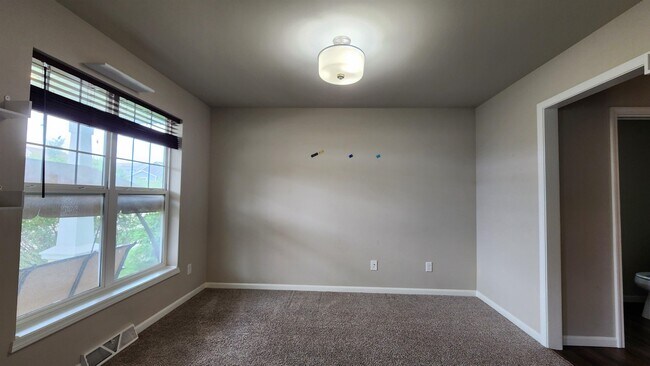 Building Photo - 9359 Highland Gate Way