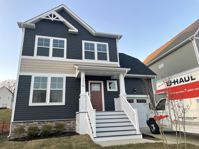 Primary Photo - 1310 Cougar Ln