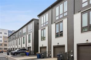 Building Photo - 444 Latta St NE