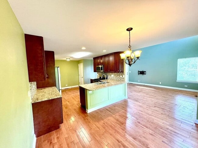 Building Photo - 1437 Meadowsedge Ln