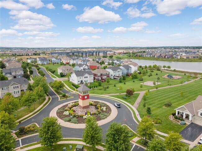 Building Photo - 15590 Duck Trail Ln