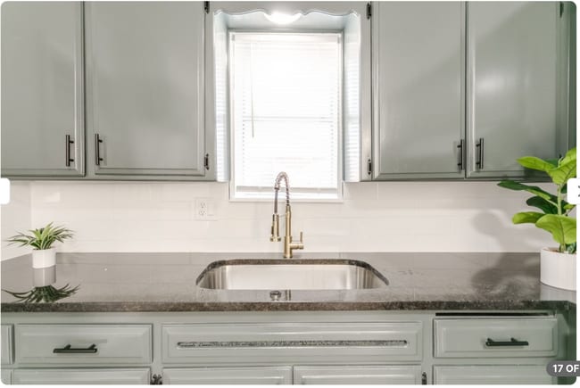 Building Photo - ASK ABOUT OUR VALENTINES DAY MOVE-IN SPECI...