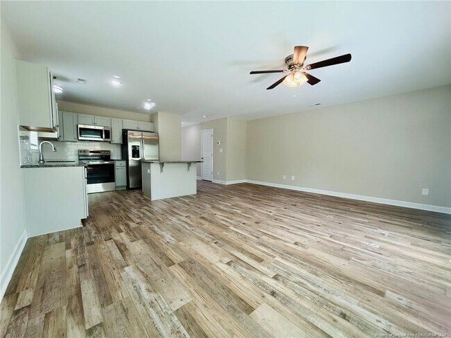 Building Photo - 8109 King Rd