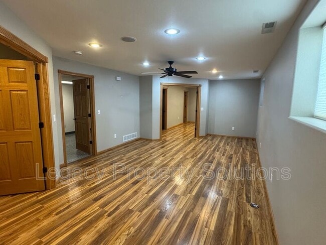 Building Photo - 1832 Assumption Dr