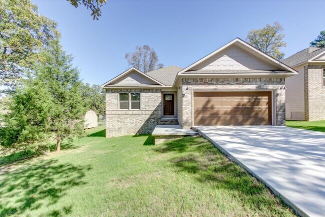 Building Photo - 203 Elysian Hills Dr