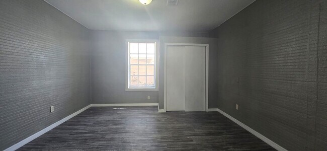 Building Photo - Updated 3/1 Ybor City !