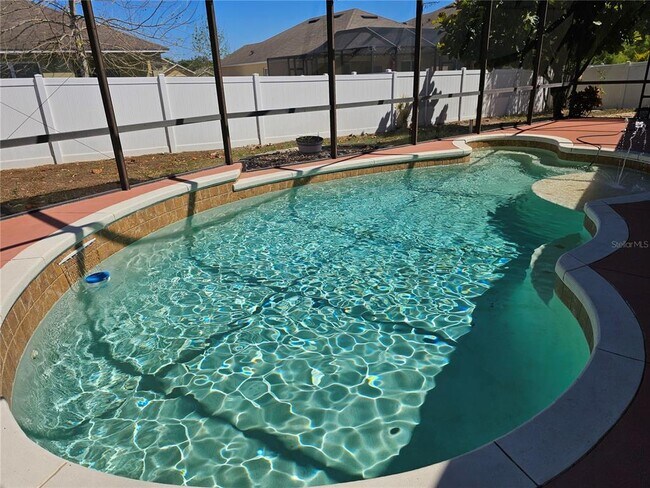 Building Photo - 1930 Saddlewood Ct